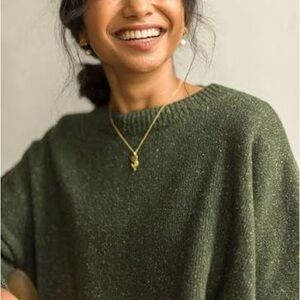 Lightweight Olive Crewneck Sweater for Women